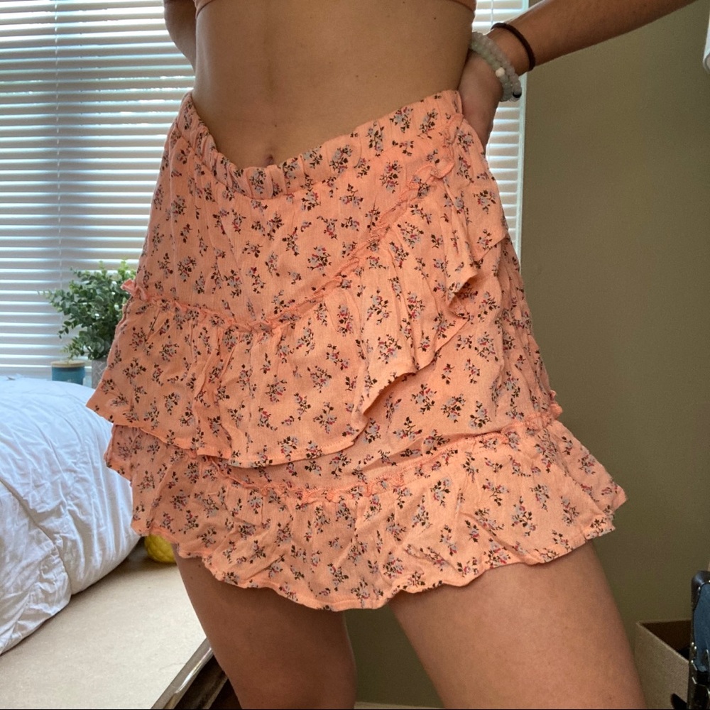 NWOT Floral Skirt